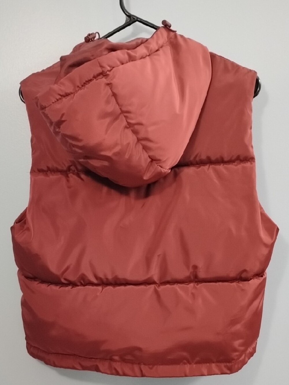 NWOT SugarKiss Dusty Rose Hooded Puffer Vest Size Medium - Picture 4 of 4